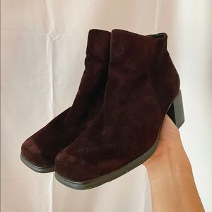 SUEDE CHUNKY HEEL ANKLE BOOTZ 🍁